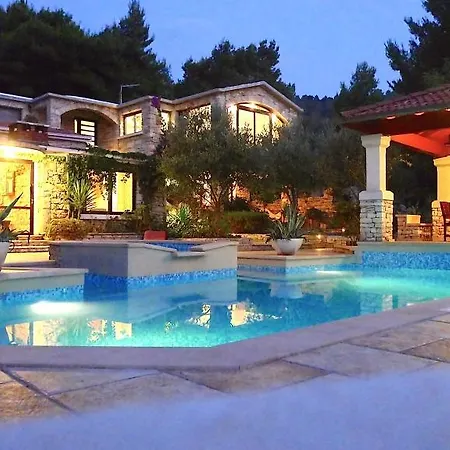 House * Vela Luka