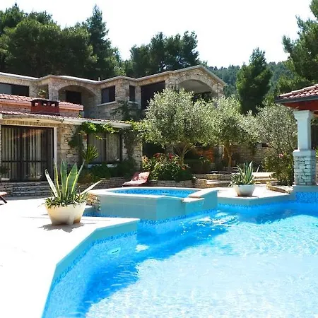 House Vela Luka