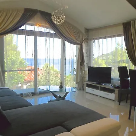 Apartment House *