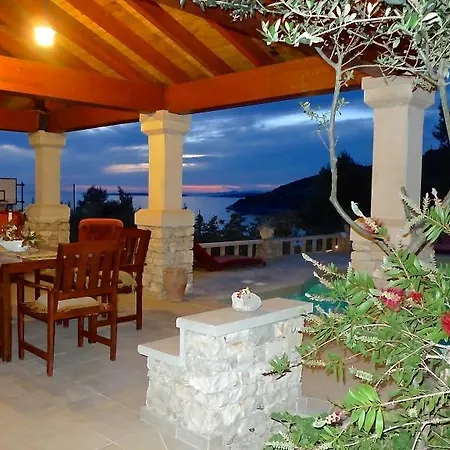 Apartment House Vela Luka